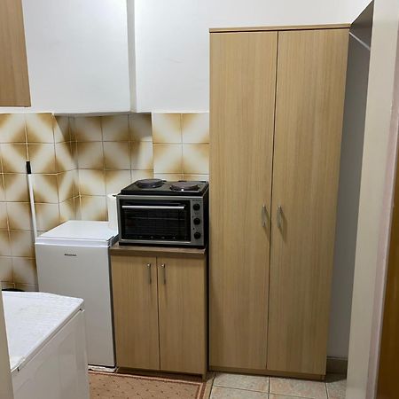 Center Studio Apartment Подгорица Екстериор снимка