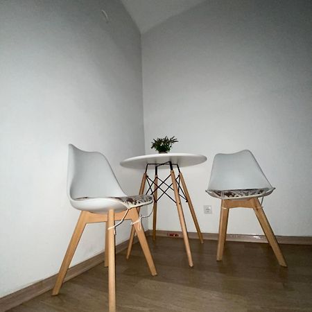 Center Studio Apartment Подгорица Екстериор снимка